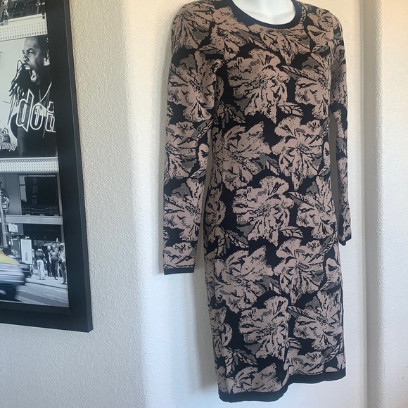 CARMEN MARC VALVO sweater dress, black/tan floral, long sleeve, pullover. XS EUC - Picture 1 of 13